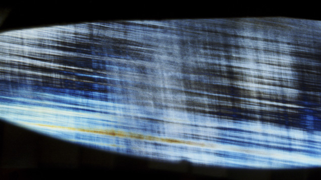 Tatami Strain Pattern with High Interference Colors in Type II Diamond