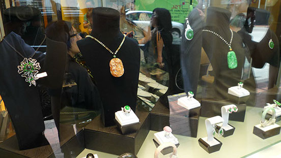 Hong Kong is the second-largest jewelry market in the world. So you’re guaranteed to see something amazing just walking down the street. Hong Kong is the second-largest jewelry market in the world. So you’re guaranteed to see something amazing just walking down the street.
