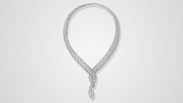 Figure 8. “Snake” necklace, Cartier Paris, 1919. Round old-cut diamonds set in platinum. The open back of the flexible necklace, which clasps where the tail entwines, allows light to pass through the diamonds. Courtesy of the Cartier collection.