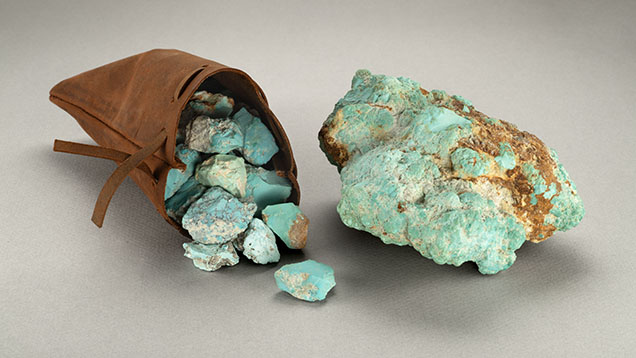 Figure 1. Gregorio di Girach-Mirman’s inventory documents a wide range of gems traded during the seventeenth century, including emeralds, “balas rubies” (red spinel), sapphires, pearls, and turquoise (such as the examples shown here). Photo by Michael Creighton.