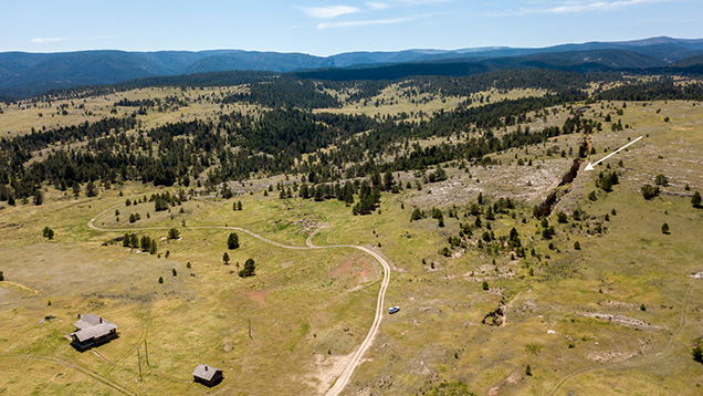 Bulk of the sapphire deposit is on the Roncor property. Bulk of the sapphire deposit is on the Roncor property.