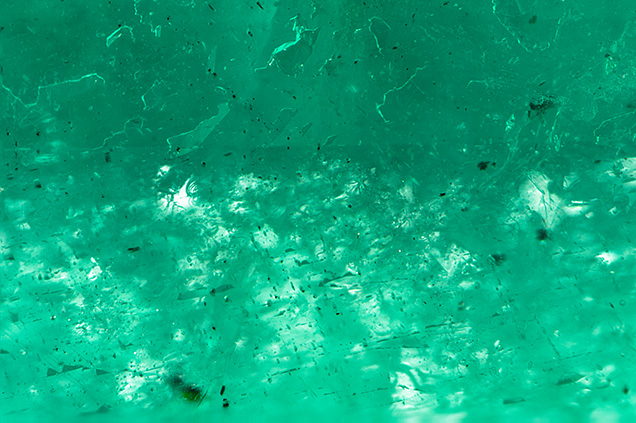 Shallow cavities (top) and surface reaching fissures (bottom). Shallow cavities (top) and surface reaching fissures (bottom).