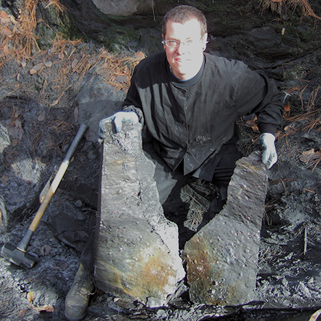 Jason Baskin with specimens at mine. Jason Baskin with specimens at mine.