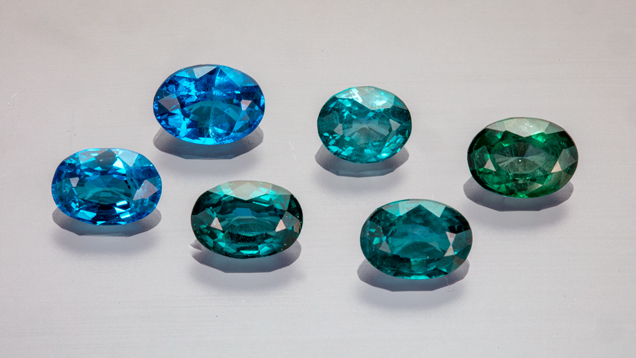 Scientists at the GIA laboratory in New York City recently discovered spinel treated by nickel diffusion in a parcel of gems acquired for research purposes by the GIA research team in Bangkok. Scientists at the GIA laboratory in New York City recently discovered spinel treated by nickel diffusion in a parcel of gems acquired for research purposes by the GIA research team in Bangkok.