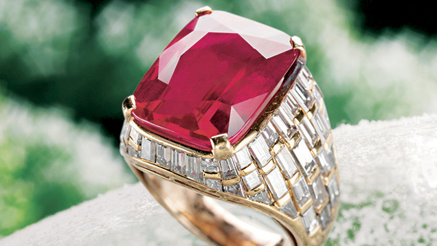 ring with Burmese ruby set ring with Burmese ruby set
