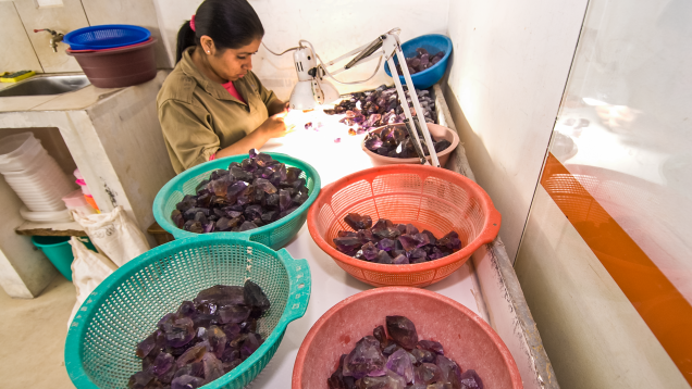 Sorting Amethyst, Ametrine, and Citrine