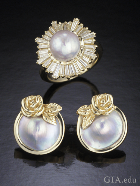 Ring and earrings