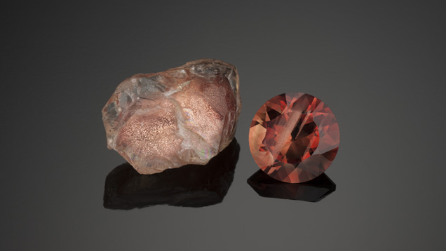 Discoveries of glittery sunstone rough led miners to establish claims in the US state of Oregon. – Robert Weldon, courtesy Sunstone Butte Mine Discoveries of glittery sunstone rough led miners to establish claims in the US state of Oregon. – Robert Weldon, courtesy Sunstone Butte Mine