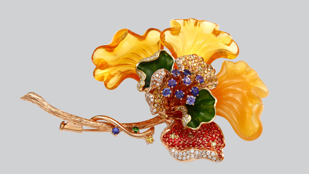 This is an example of the designs Shirley creates for her high-end customers. It’s a great combination of manufacturing skills, color, and shape. – Photo courtesy Shenzhen Meiher Jewelry Ltd.