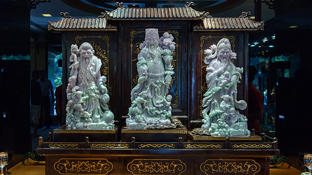 Carved jade statuettes Carved jade statuettes