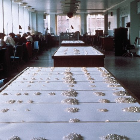 Sorting diamonds Sorting diamonds