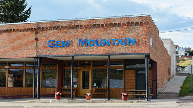Gem Mountain storefront Gem Mountain storefront