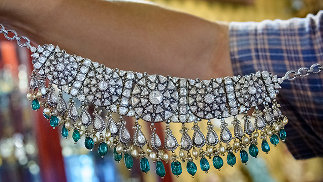Indo-Russian choker front Indo-Russian choker front