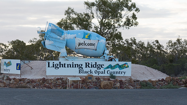 Entrance to Lightning Ridge