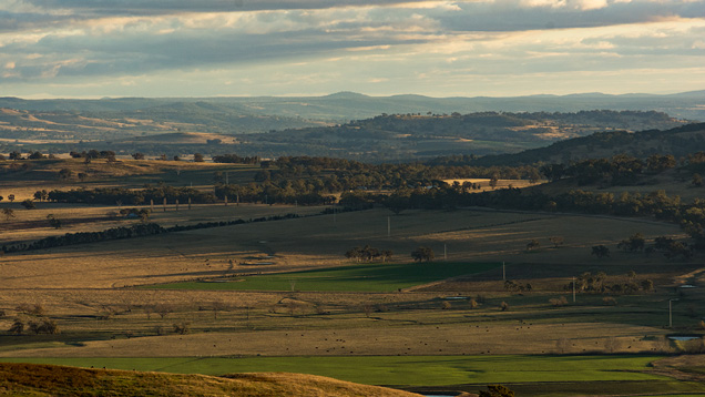 Bird’s-eye view of the Inverell sapphire fields Bird’s-eye view of the Inverell sapphire fields