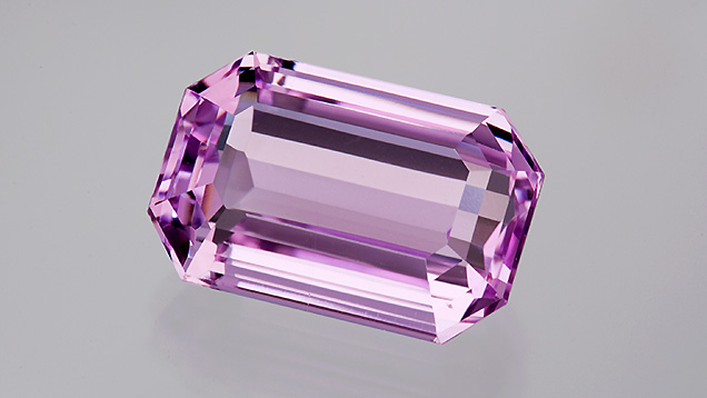 Clean Finished Kunzite - Quality Factors. This kunzite’s cut shows off its inclusion-free nature. - Robert Weldon