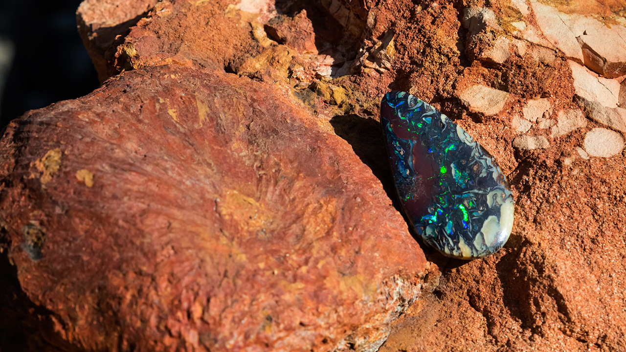 DSC_2537_185861-1280x720.jpg. Boulder opal can be found in ironstone secretions, sometimes referred to as nuts based on their shape. Photo by Andrew Lucas/GIA.