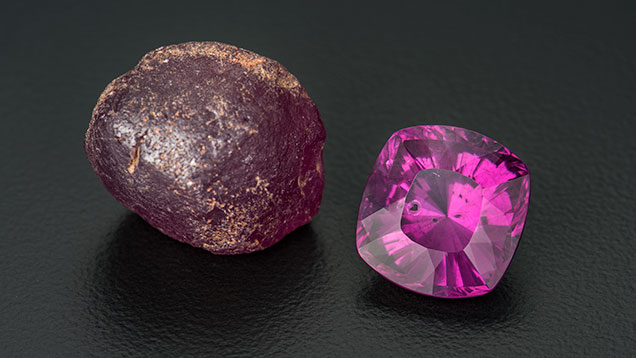 F15-Sun-Figure-3_194317-636x358.jpg. 13.88 ct faceted “color-change” pyrope and a 43.30 ct rough nodule
