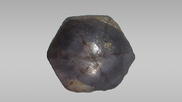 FA16-Buravleva-fig11_208197-636x358.jpg. Trapiche-like pattern in sapphire from Sutara, Russia
