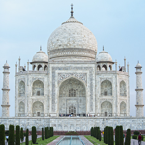 Entering the Taj Mahal