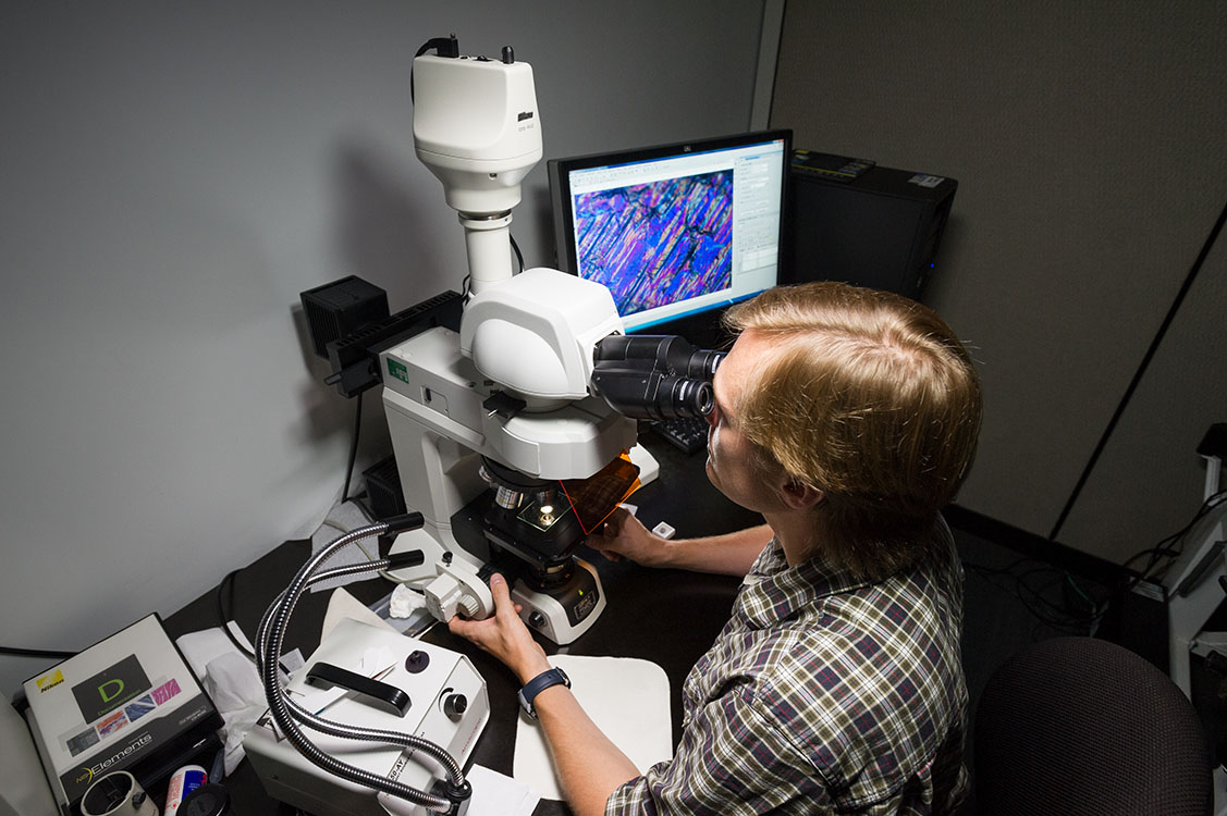 Photos of inclusions and other features can be taken at up to 1000 times magnification. Instrument pictured: Nikon Eclipse LV-100 microscope Photos of inclusions and other features can be taken at up to 1000 times magnification. Instrument pictured: Nikon Eclipse LV-100 microscope