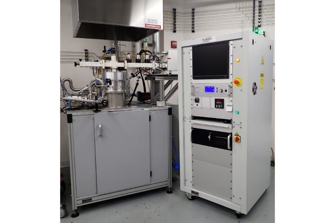 One of GIA’s CVD reactor with the associated controls and the microwave plasma source. One of GIA’s CVD reactor with the associated controls and the microwave plasma source.