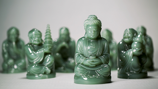 用西伯利亚软玉雕刻的佛教人物套件 用西伯利亚软玉雕刻的佛教人物套件