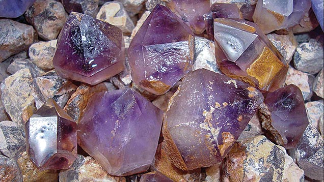 Amethysts extracted from piles Amethysts extracted from piles