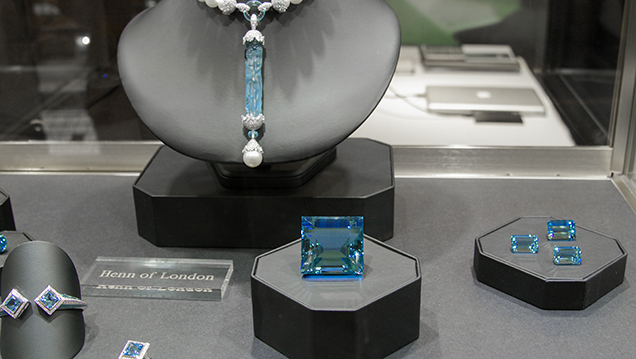 Square-cut aquamarine