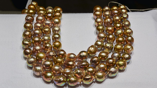 Baroque Chinese freshwater cultured pearls Baroque Chinese freshwater cultured pearls