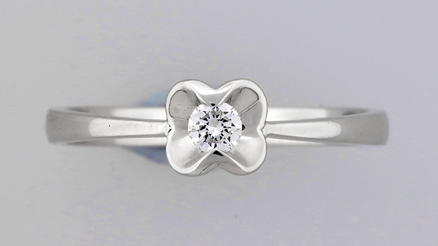 CVD synthetic melee diamond mounted in ring CVD synthetic melee diamond mounted in ring