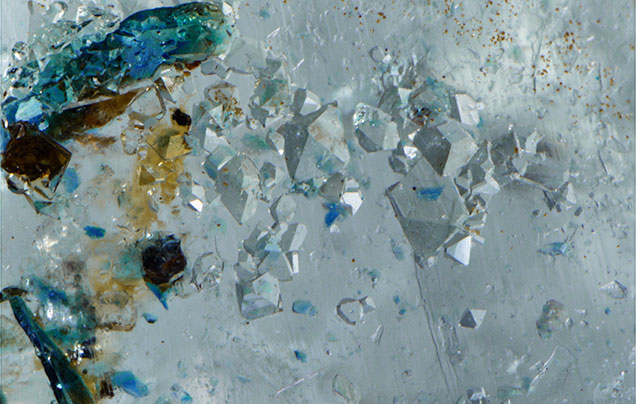 Lazulite inclusions using partial immersion technique Lazulite inclusions using partial immersion technique