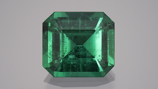 13 ct emerald from Belmont mine’s underground tunnel 13 ct emerald from Belmont mine’s underground tunnel