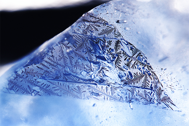 Inclusions in triangular fracture