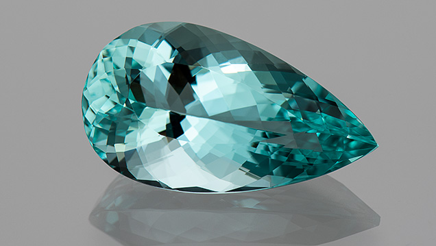 Rare blue-green beryl from Madagascar. Rare blue-green beryl from Madagascar.