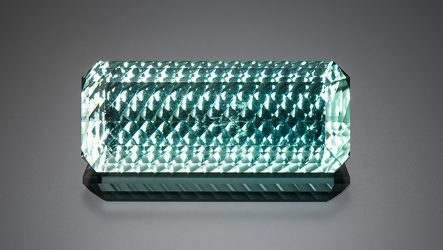 Cuprian tourmaline uses Katzenbach’s “fantasy cut.” Cuprian tourmaline uses Katzenbach’s “fantasy cut.”