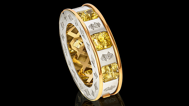 168.27 carats of yellow sapphire faceted by Alexander Kreis are featured in a bracelet designed by Sonia Kreis. 168.27 carats of yellow sapphire faceted by Alexander Kreis are featured in a bracelet designed by Sonia Kreis.
