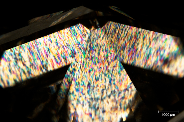 CVD diamond showed very strong dislocations. CVD diamond showed very strong dislocations.