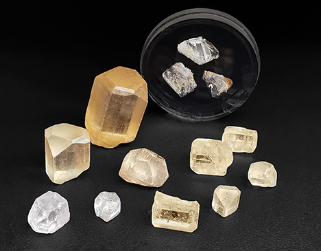 Topaz sample material from this study Topaz sample material from this study