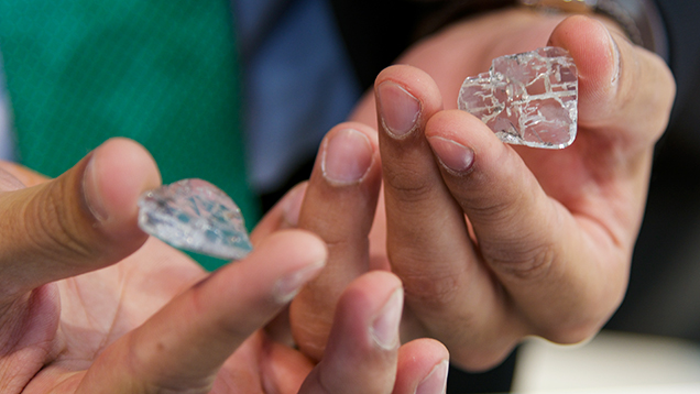 Diamond slices showing dramatic patterning.