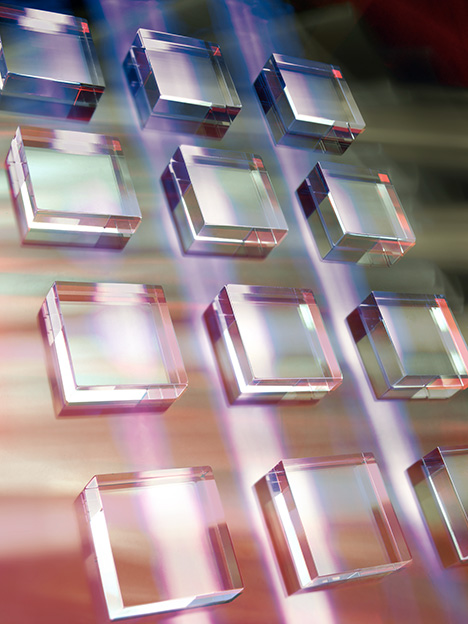 Single-crystal CVD diamond