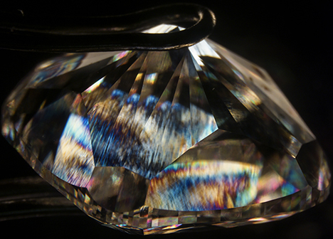 High-order interference colors in 5.19 ct CVD synthetic diamond High-order interference colors in 5.19 ct CVD synthetic diamond