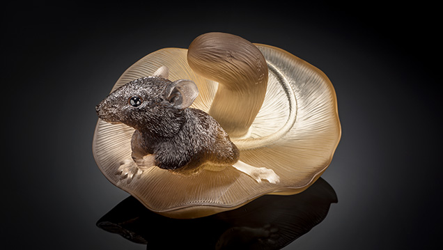 Gerd Dreher mouse carving Gerd Dreher mouse carving