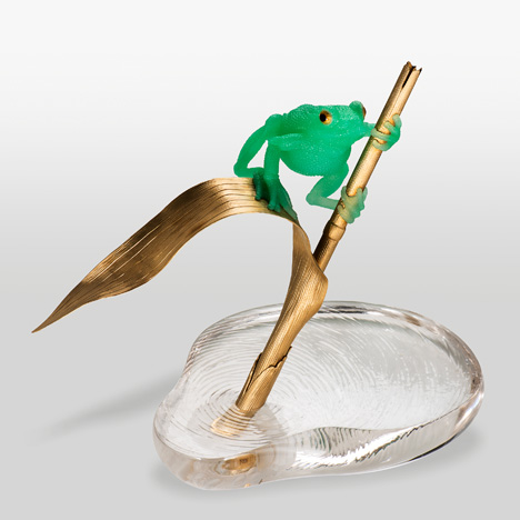 Gerd Dreher’s “Tree Frog” Gerd Dreher’s “Tree Frog”