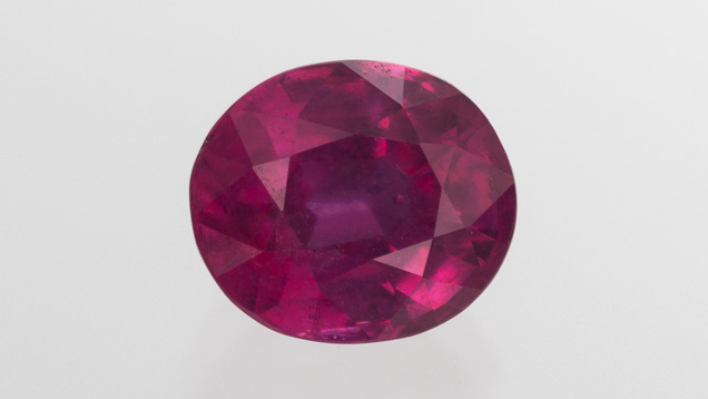 3.90 ct Cambodian ruby 3.90 ct Cambodian ruby