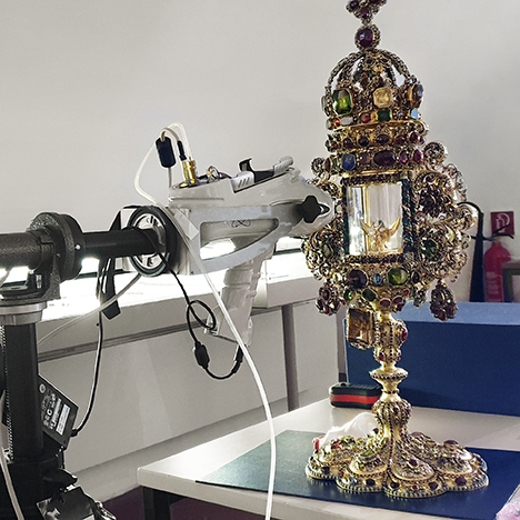 EDXRF spectroscopy of gemstones from the Limburg artifacts EDXRF spectroscopy of gemstones from the Limburg artifacts