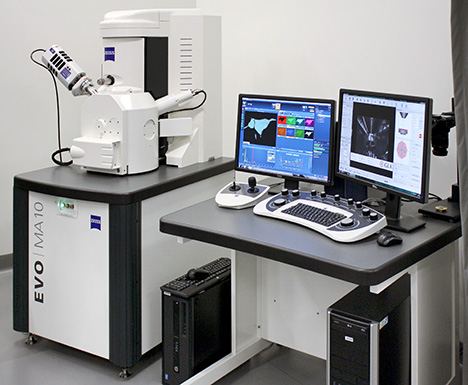 Figure 13. The Zeiss EVO 10 scanning electron microscope used today at GIA in New York. The instrument is capable of magnification up to 100,000×. Photo by Jian Xin (Jae) Liao. Figure 13. The Zeiss EVO 10 scanning electron microscope used today at GIA in New York. The instrument is capable of magnification up to 100,000×. Photo by Jian Xin (Jae) Liao.