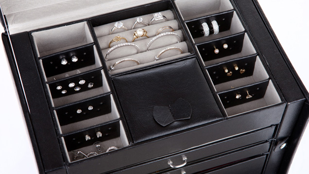 Each container can hold one type of jewelry − earrings, rings, necklaces, bracelets and watches. Keeping like items together is practical to have every option available when selecting what you want to wear. Each container can hold one type of jewelry − earrings, rings, necklaces, bracelets and watches. Keeping like items together is practical to have every option available when selecting what you want to wear.