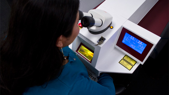 Learn to perform intricate tasks and repairs quickly and efficiently with a laser welder. Learn to perform intricate tasks and repairs quickly and efficiently with a laser welder.