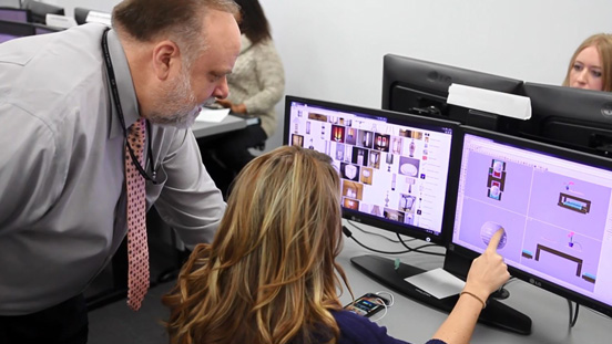 Personal attention from a seasoned instructor, immediate feedback on your work, creating mood boards for inspiration – that’s just part of the Jewelry Design &amp; Technology diploma program.